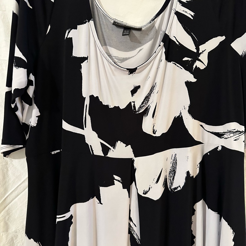 Lane Bryant Black and White Floral Midi Dress - Picture 2 of 3